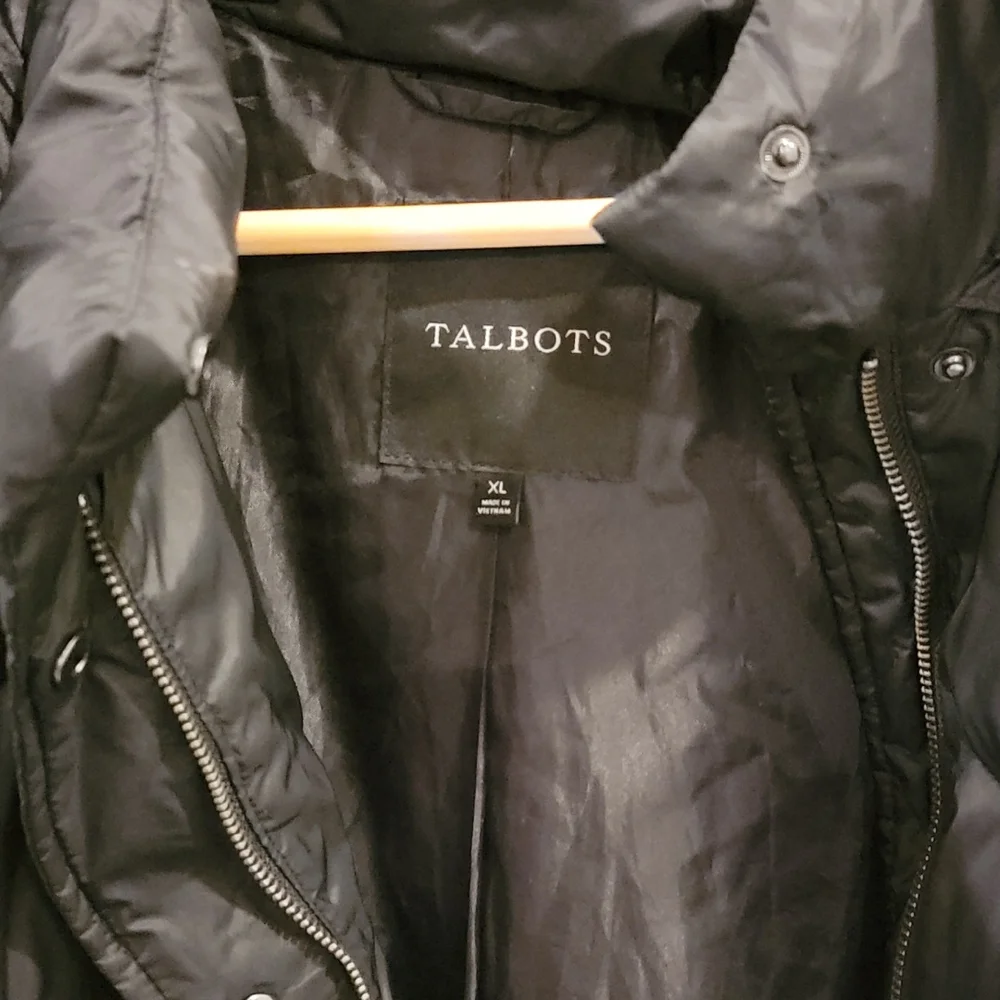 Talbots downed puffer coat. Black, faux fur lining removable.XL - Picture 7 of 8